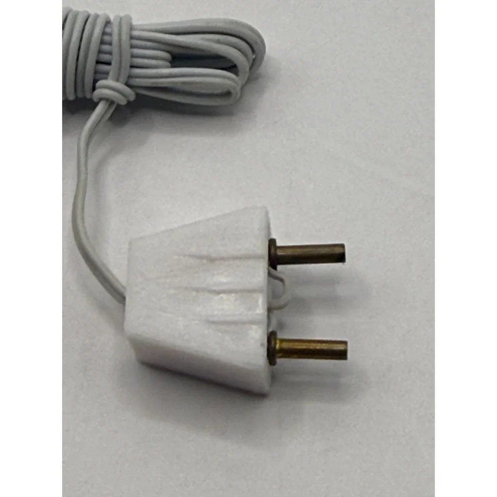 Dollhouse Miniature Brass Picture Light‎ Electric Plug In 1:12 Scale
